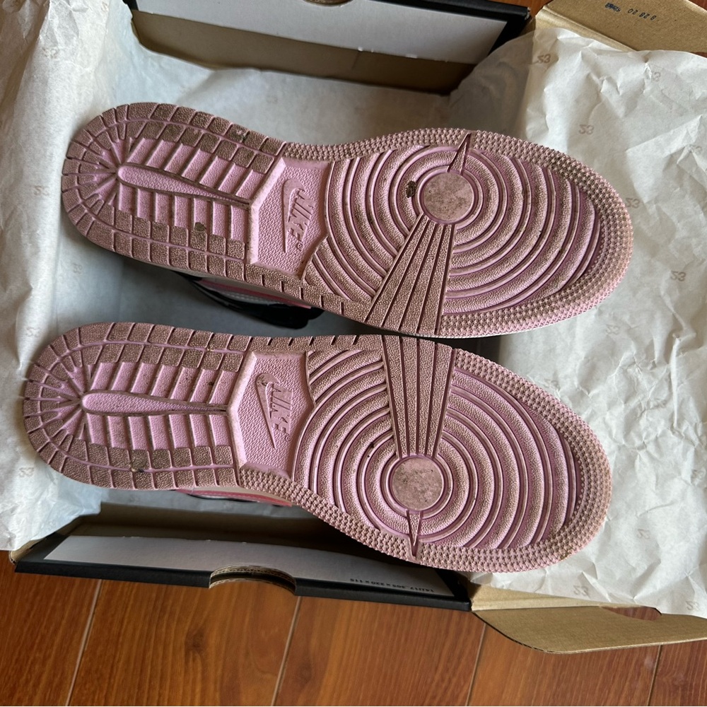 Jordan Women's Sneakers Black White Pink - Picture 9 of 9
